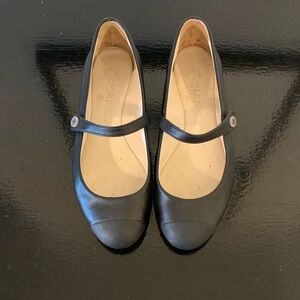 CHANEL Black Leather Mary Jane Flats with Signature Button Sz 36
